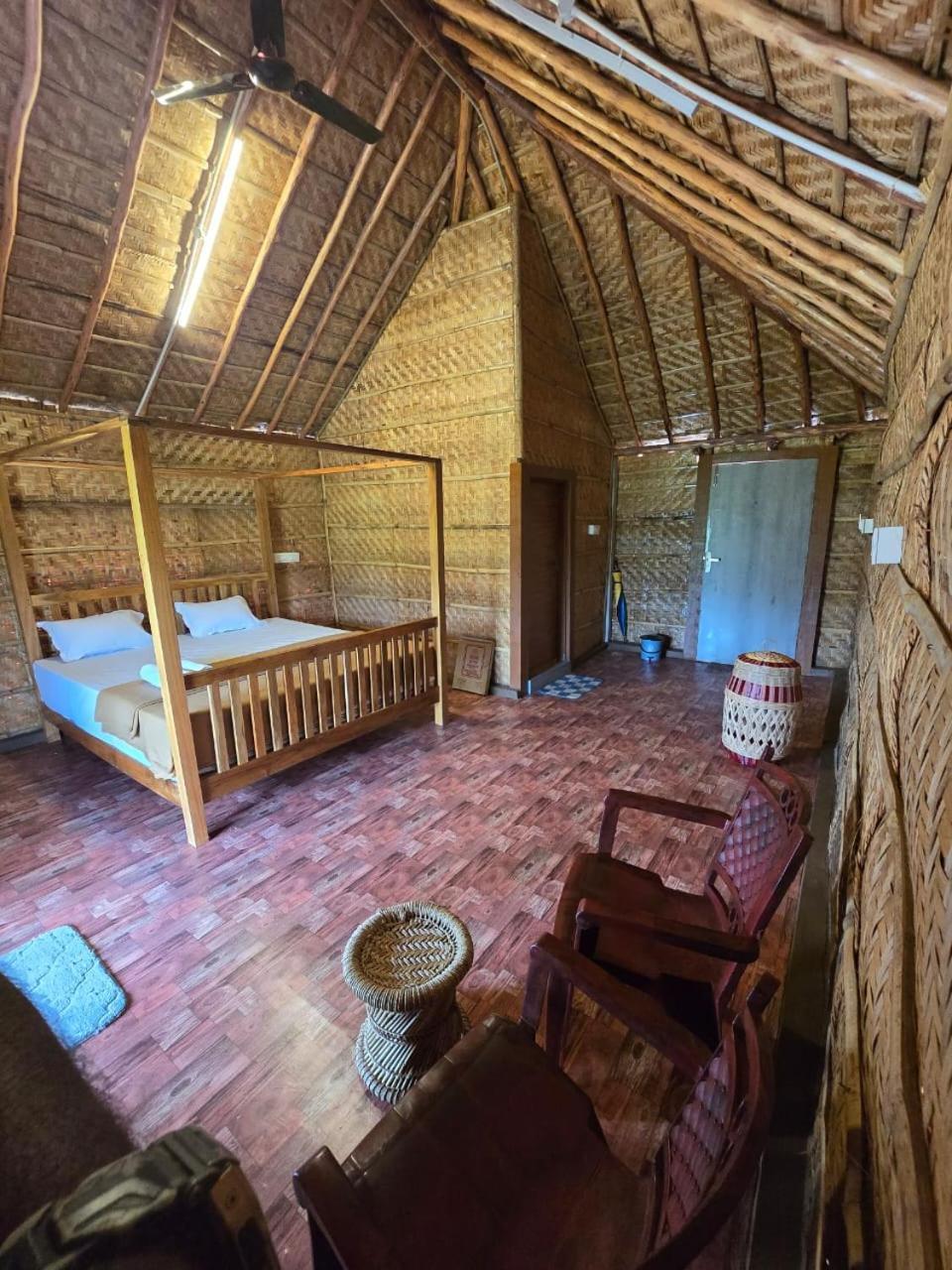 Golden Chariot Resort Хампі Екстер'єр фото